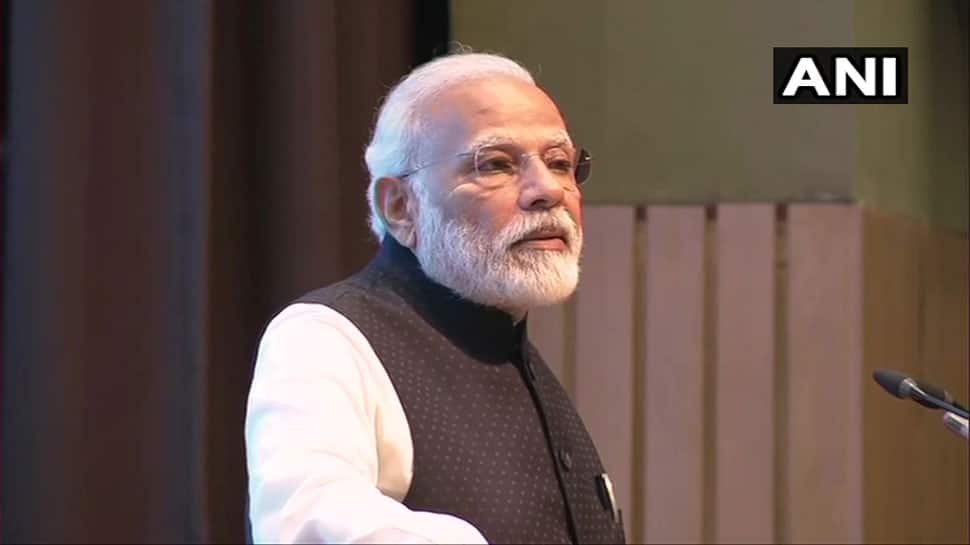 આંતરરાષ્ટ્રીય ન્યાયિક સંમેલનમાં PM મોદીએ કહ્યું-'અમે 1500 જૂના કાયદા ખતમ કર્યાં' આંતરરાષ્ટ્રીય ન્યાયિક સંમેલનમાં PM મોદીએ કહ્યું-'અમે 1500 જૂના કાયદા ખતમ કર્યાં'