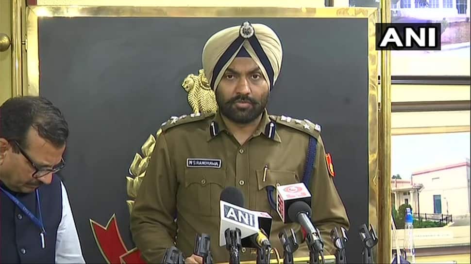 delhi violence: અત્યાર સુધી 22 લોકોના મોત, 106 લોકોની ધરપકડ, ડ્રોનથી થઈ રહ્યું છે મોનીટરીંગ delhi violence: અત્યાર સુધી 22 લોકોના મોત, 106 લોકોની ધરપકડ, ડ્રોનથી થઈ રહ્યું છે મોનીટરીંગ