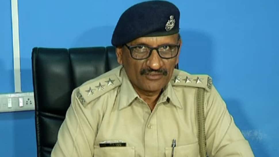 અમદાવાદ: હોળીનાં પૈસા લેવા આવેલા ક્યારે લાખો રૂપિયા લઇ ગ્યાં ખબર જ ન રહી અમદાવાદ: હોળીનાં પૈસા લેવા આવેલા ક્યારે લાખો રૂપિયા લઇ ગ્યાં ખબર જ ન રહી