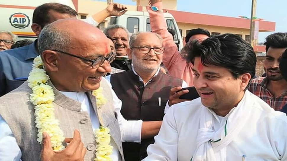 'મહારાજ'ની ટીકા કરવામાં દિગ્વિજય સિંહે કરી નાખ્યા PM મોદી અને RSSના વખાણ, જાણો શું કહ્યું? 'મહારાજ'ની ટીકા કરવામાં દિગ્વિજય સિંહે કરી નાખ્યા PM મોદી અને RSSના વખાણ, જાણો શું કહ્યું?