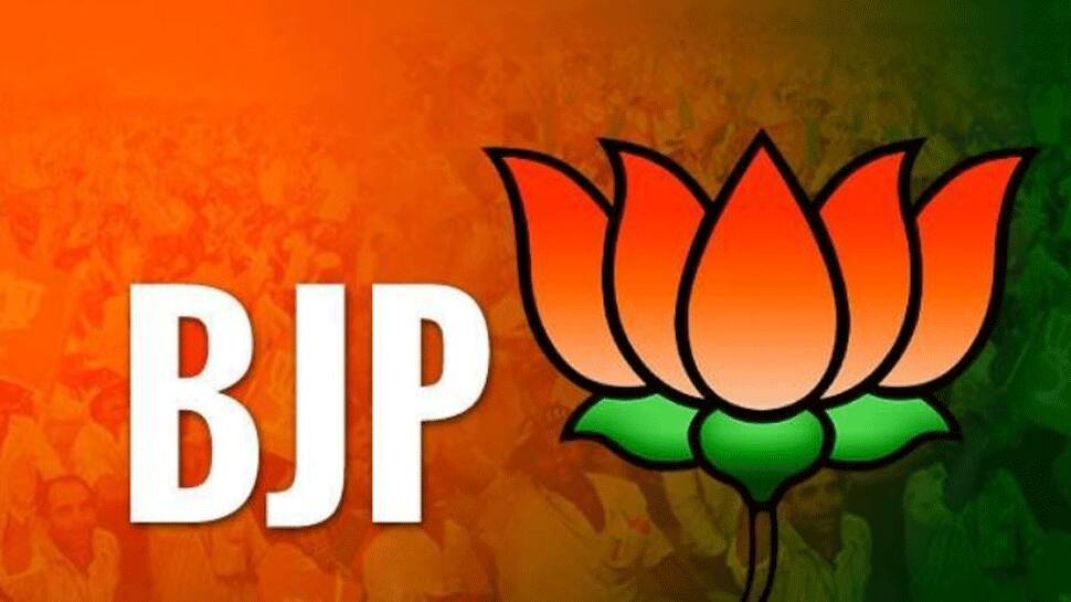 ફેસબુક પર ખોટી પોસ્ટ મુકી ભાજપનાં નેતાઓને બદનામ કરનારા 3 લોકોની ધરપકડ ફેસબુક પર ખોટી પોસ્ટ મુકી ભાજપનાં નેતાઓને બદનામ કરનારા 3 લોકોની ધરપકડ