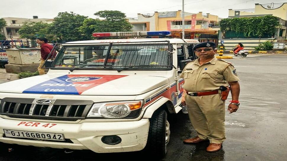 કોરોનાએ લીધો વધુ એક પોલીસકર્મીનો જીવ, ASI ગિરીશ ભાઈ બારોટનું નિધન કોરોનાએ લીધો વધુ એક પોલીસકર્મીનો જીવ, ASI ગિરીશ ભાઈ બારોટનું નિધન