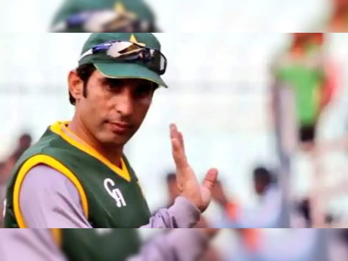  પાકિસ્તાન ટીમના મુખ્ય કોચે કહ્યુ- બોલરને પહેરાવી દો માસ્ક, બોલ પર નહીં લગાવી શકે લાળ
