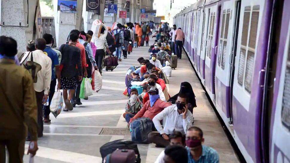શ્રમિક સ્પેશિયલ ટ્રેનોમાં અત્યાર સુધી 80 લોકોના મોત, રેલવેએ જાહેર કર્યો ડેટા શ્રમિક સ્પેશિયલ ટ્રેનોમાં અત્યાર સુધી 80 લોકોના મોત, રેલવેએ જાહેર કર્યો ડેટા