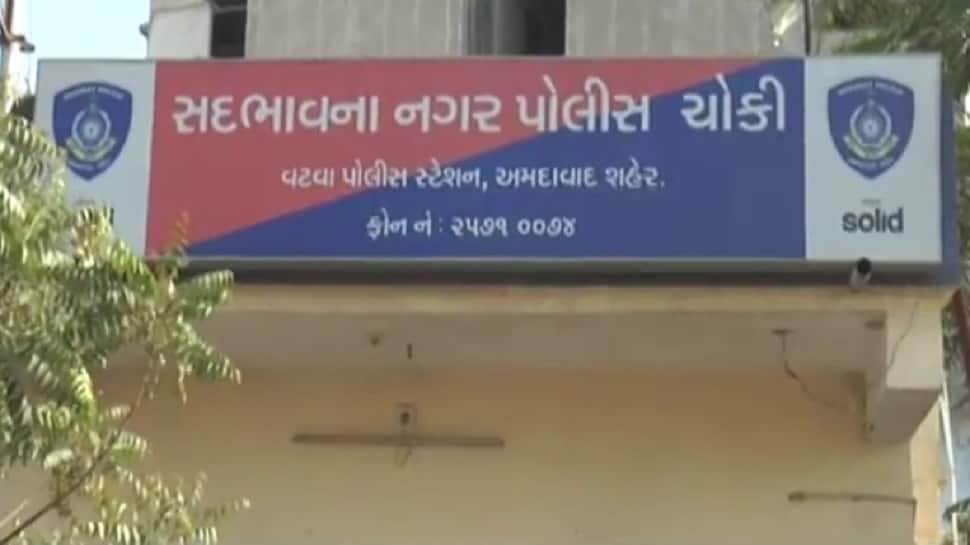 અમદાવાદના નારોલ અને વટવા વિસ્તારમાં 2023 સુધી લાગૂ કરાયો અશાંત ધારો અમદાવાદના નારોલ અને વટવા વિસ્તારમાં 2023 સુધી લાગૂ કરાયો અશાંત ધારો