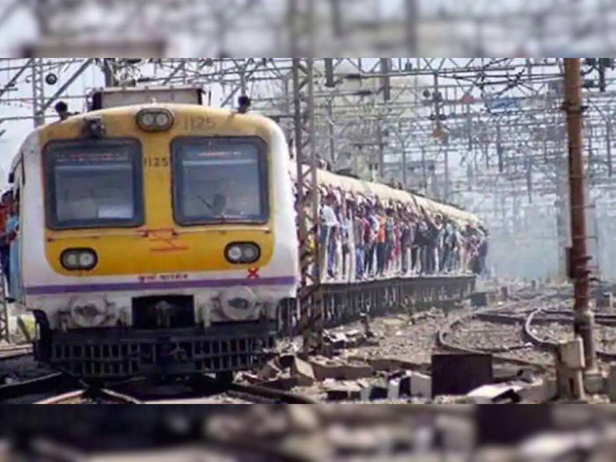કોરોના: મુંબઇની 'લાઈફ લાઈન' ગણાતી લોકલ ટ્રેન સેવા શરૂ, મુસાફરી માટે આ છે જરૂરી નિયમો