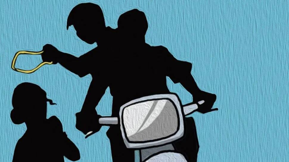રાજકોટ: ચિલઝડપના ગુનામાં રીઢા આરોપીની પોલીસે કરી ધરપકડ રાજકોટ: ચિલઝડપના ગુનામાં રીઢા આરોપીની પોલીસે કરી ધરપકડ