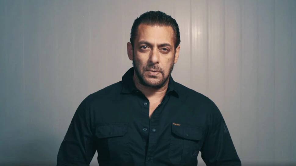 Salman Khanને શેર કર્યો આ VIDEO અને PHOTO, રોષે ભરાયા Sushantના ફેન્સ Salman Khanને શેર કર્યો આ VIDEO અને PHOTO, રોષે ભરાયા Sushantના ફેન્સ