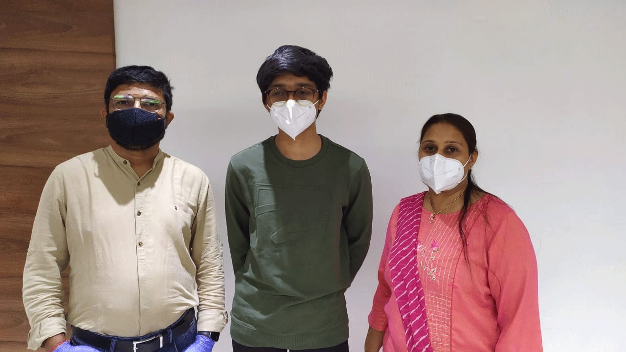 CBSE પરિણામ : વગર ટ્યુશને મહેનત કરીને આ અમદાવાદી વિદ્યાર્થીએ 98.33% મેળવ્યા CBSE પરિણામ : વગર ટ્યુશને મહેનત કરીને આ અમદાવાદી વિદ્યાર્થીએ 98.33% મેળવ્યા