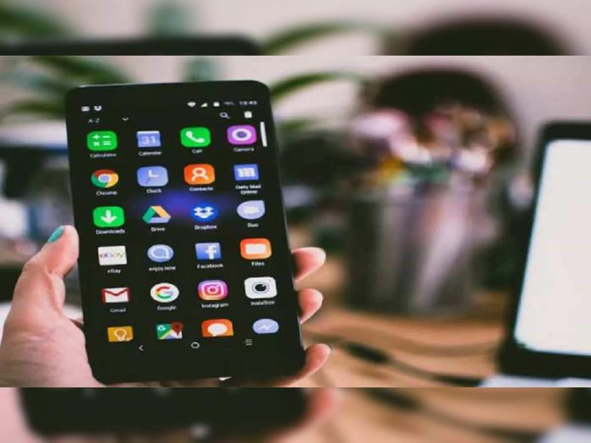 કોરોનાકાળમાં સ્માર્ટફોનના વેચાણ પર 'ગ્રહણ', જૂન ત્રિમાસિકમાં 48% ઘટ્યું વેચાણ