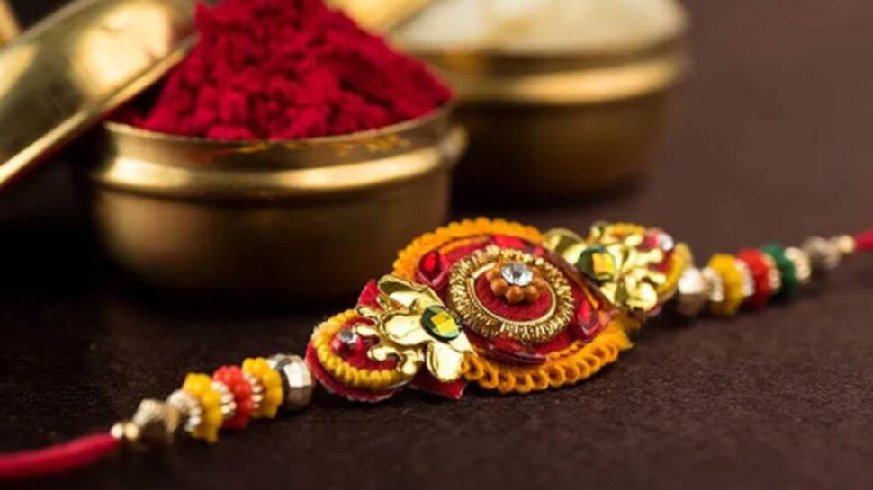 આ વખતે વર્ચુઅલ રાખડી સાથે ભાઇ-બહેન ઉજવશે રક્ષાબંધનનો તહેવાર આ વખતે વર્ચુઅલ રાખડી સાથે ભાઇ-બહેન ઉજવશે રક્ષાબંધનનો તહેવાર