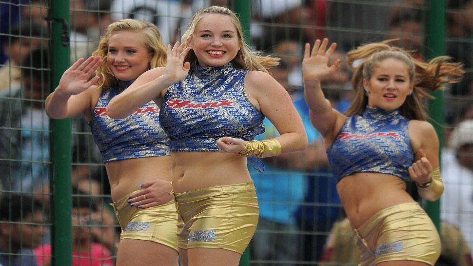 IPL ચીયર્સલીડર્સે કર્યાં એવા ખુલાસા કે, કોઈ જવાની હિંમત પણ ન કરે IPL ચીયર્સલીડર્સે કર્યાં એવા ખુલાસા કે, કોઈ જવાની હિંમત પણ ન કરે