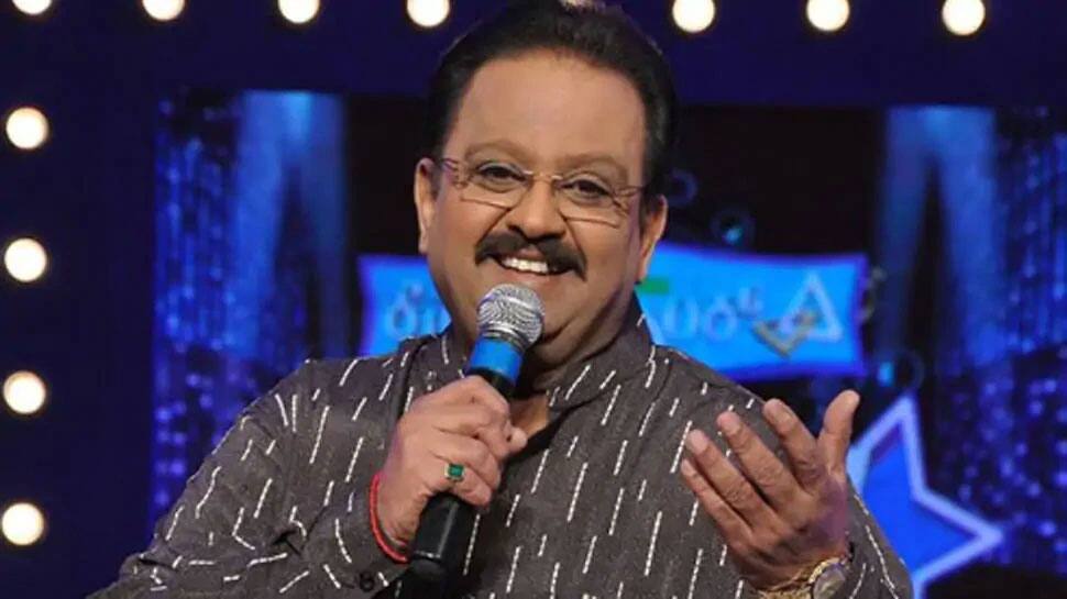 ફેમસ સિંગર SP Balasubrahmanyam ICUમાં દાખલ, કોરોના સામે લડી રહ્યાં છે જંગ ફેમસ સિંગર SP Balasubrahmanyam ICUમાં દાખલ, કોરોના સામે લડી રહ્યાં છે જંગ