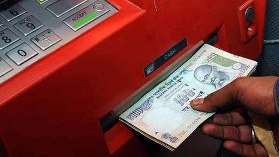 ડેબિટ કાર્ડ ભૂલી ગયા તો પણ ATM માંથી નિકાળી શકશો કેશ, જાણો Trick ડેબિટ કાર્ડ ભૂલી ગયા તો પણ ATM માંથી નિકાળી શકશો કેશ, જાણો Trick