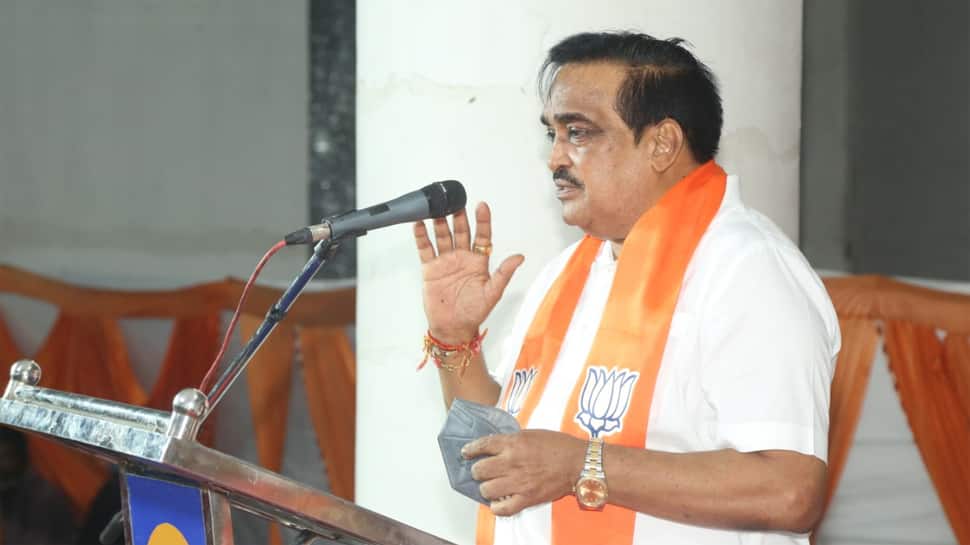 ‘CM અમારા છે એટલે ટિકીટ મળી જશે તેવા ભ્રમમાં ન રહેતા હતા....’ પાટીલની રાજકોટમાં સીધી વાત ‘CM અમારા છે એટલે ટિકીટ મળી જશે તેવા ભ્રમમાં ન રહેતા હતા....’ પાટીલની રાજકોટમાં સીધી વાત
