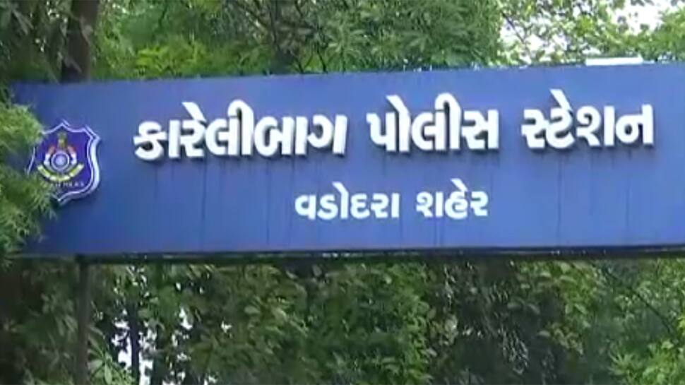 NRI યુવકે મોડેલ સાથે લગ્ન કર્યા અને ત્રણ વર્ષ સાથે રહ્યા પછી અચાનક એક દિવસ થયો મોટો ઘટસ્ફોટ... NRI યુવકે મોડેલ સાથે લગ્ન કર્યા અને ત્રણ વર્ષ સાથે રહ્યા પછી અચાનક એક દિવસ થયો મોટો ઘટસ્ફોટ...