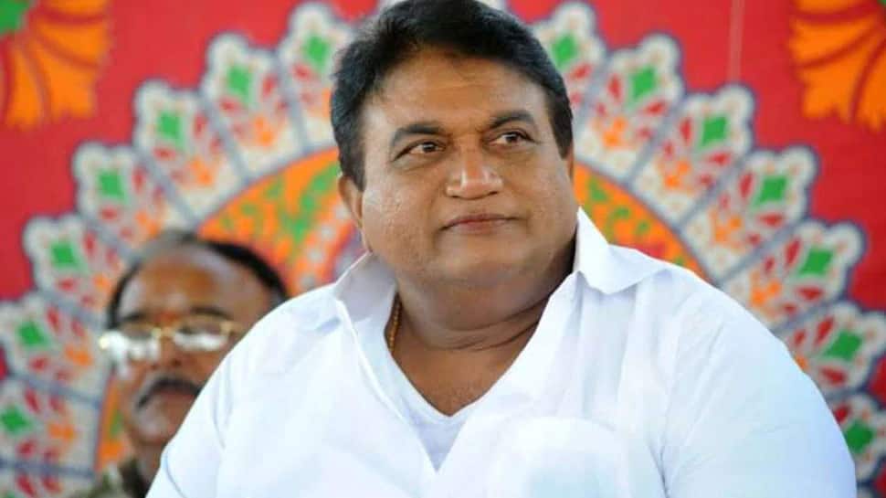 અભિનેતા Jaya Prakash Reddyનું કાર્ડિયાક અરેસ્ટથી નિધન, શોકમાં સાઉથ ઇન્ડસ્ટ્રી અભિનેતા Jaya Prakash Reddyનું કાર્ડિયાક અરેસ્ટથી નિધન, શોકમાં સાઉથ ઇન્ડસ્ટ્રી