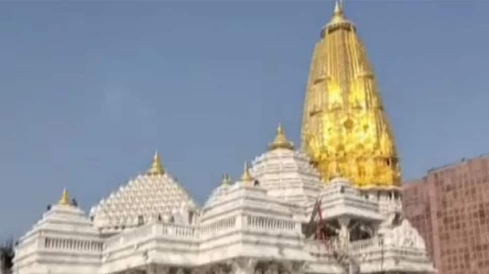 શક્તિપીઠ અંબાજી મંદિરમાં આ વર્ષે નહી યોજાય નવરાત્રી, ગરબાનું આયોજન રદ્દ કરવામાં આવ્યું શક્તિપીઠ અંબાજી મંદિરમાં આ વર્ષે નહી યોજાય નવરાત્રી, ગરબાનું આયોજન રદ્દ કરવામાં આવ્યું