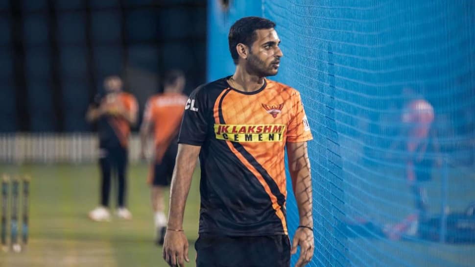IPL 2020: સનરાઇઝર્સ હૈદરાબાદને મોટો ઝટકો, હવે આ સ્ટાર બોલર ટૂર્નામેન્ટમાંથી થયો બહાર IPL 2020: સનરાઇઝર્સ હૈદરાબાદને મોટો ઝટકો, હવે આ સ્ટાર બોલર ટૂર્નામેન્ટમાંથી થયો બહાર