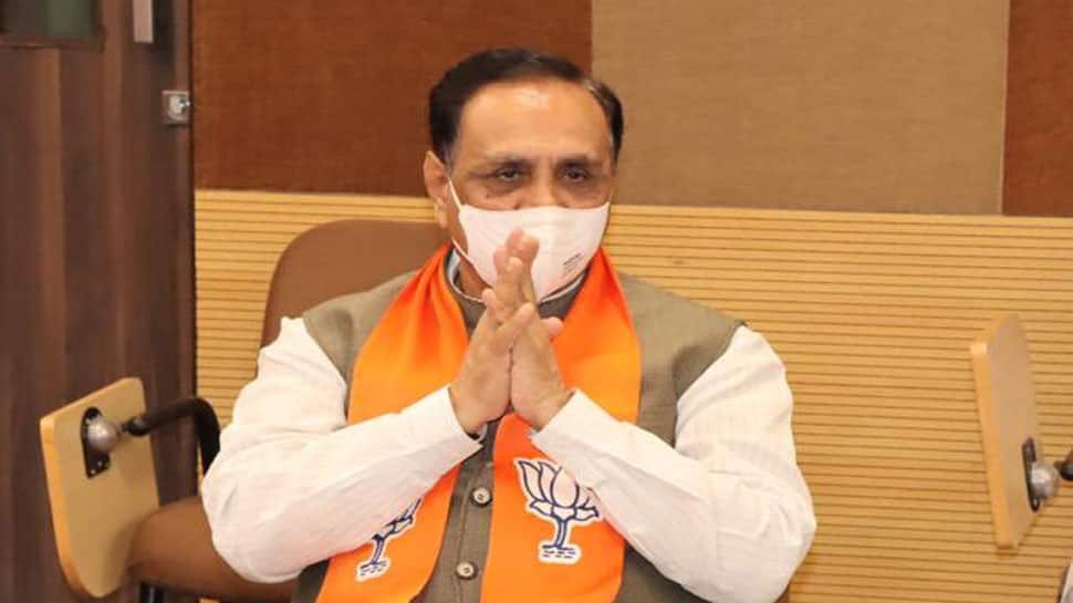 ગુજરાતના ગામડાની જનતાને વારંવાર સરકારી ઓફિસોના ધક્કા નહિ ખાવા પડે, 22 સેવા ઓનલાઈન કરાઈ ગુજરાતના ગામડાની જનતાને વારંવાર સરકારી ઓફિસોના ધક્કા નહિ ખાવા પડે, 22 સેવા ઓનલાઈન કરાઈ