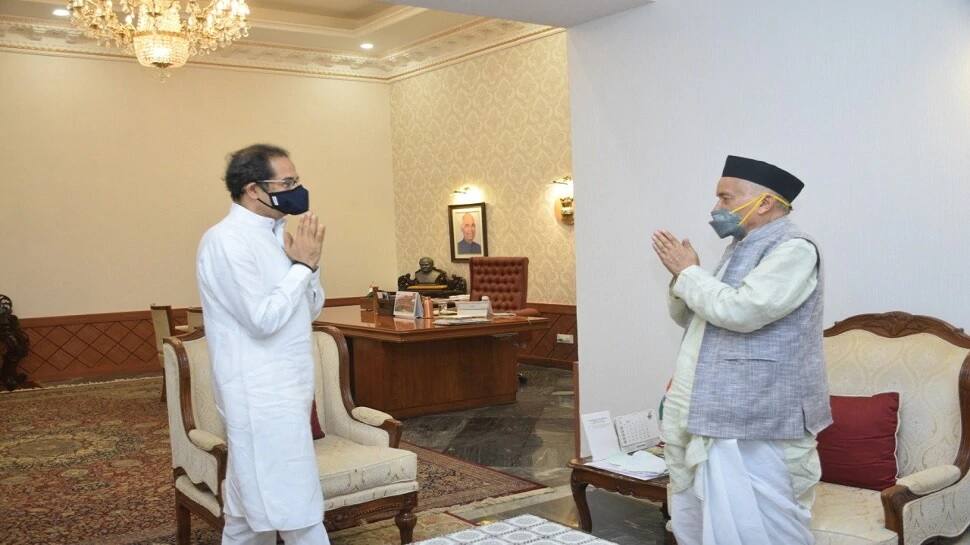 મહારાષ્ટ્રમાં મંદિર ન ખોલવા પર રાજકીય સંગ્રામઃ કોશ્યારીને ઉદ્ધવ ઠાકરેએ આપ્યો જવાબ, સંજય રાઉતે કર્યો કટાક્ષ મહારાષ્ટ્રમાં મંદિર ન ખોલવા પર રાજકીય સંગ્રામઃ કોશ્યારીને ઉદ્ધવ ઠાકરેએ આપ્યો જવાબ, સંજય રાઉતે કર્યો કટાક્ષ