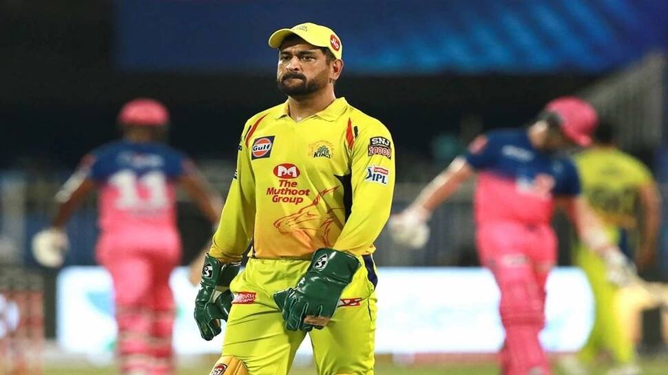 IPL 2020: ચેન્નઈ હજુ પણ પ્લેઓફમાં પહોંચી શકે છે, સમજો આંકડાનું ગણિત IPL 2020: ચેન્નઈ હજુ પણ પ્લેઓફમાં પહોંચી શકે છે, સમજો આંકડાનું ગણિત
