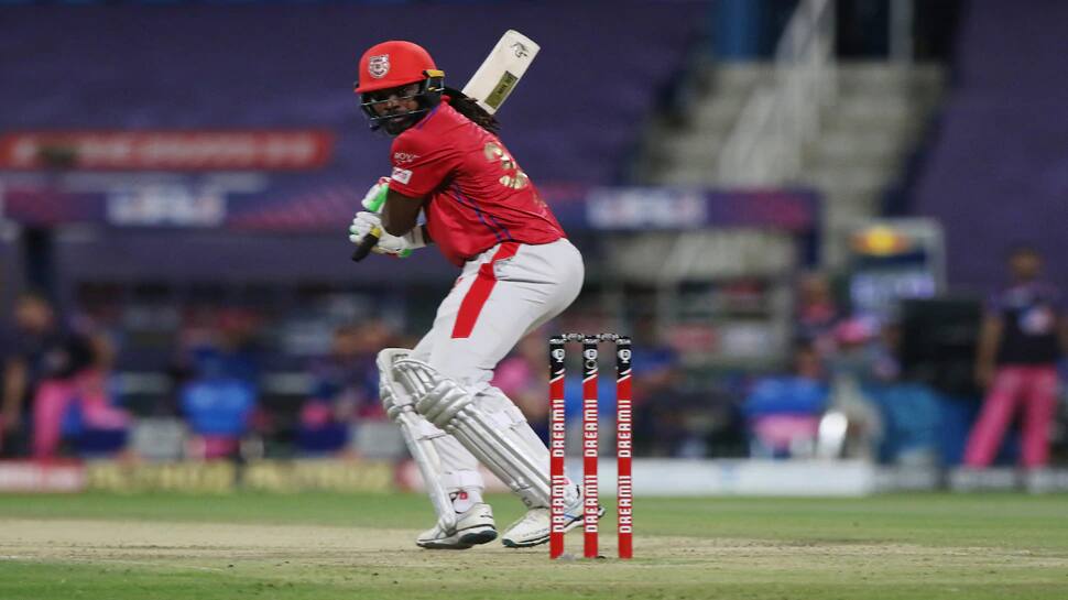IPL 2020: 99 રન પર આઉટ થયો ક્રિસ ગેલ, છતાં ટી-20માં રચ્યો આ ઇતિહાસ IPL 2020: 99 રન પર આઉટ થયો ક્રિસ ગેલ, છતાં ટી-20માં રચ્યો આ ઇતિહાસ