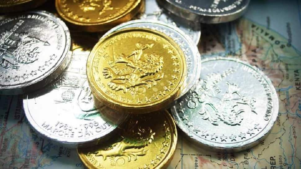 Gold Price: અમેરિકી ચૂંટણી વચ્ચે સોનાની ચમક વધી, ચાંદીના ભાવમાં મોટો ઘટાડો Gold Price: અમેરિકી ચૂંટણી વચ્ચે સોનાની ચમક વધી, ચાંદીના ભાવમાં મોટો ઘટાડો