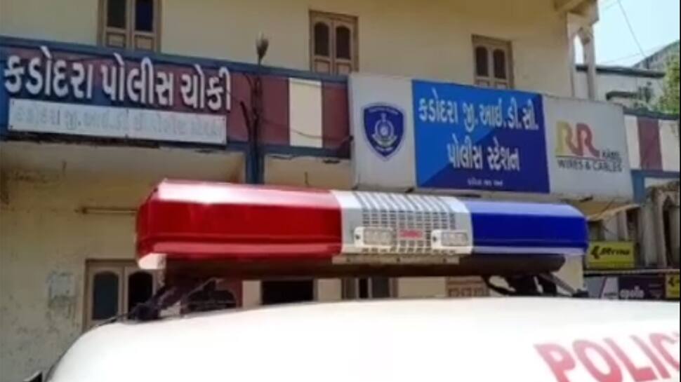 કરોડની લેતીદેતીમાં NRI નું અપહરણ, ઝાકીર,ગઝલ, મોહમ્મદ સહિત 5 લોકોની ધરપકડ કરોડની લેતીદેતીમાં NRI નું અપહરણ, ઝાકીર,ગઝલ, મોહમ્મદ સહિત 5 લોકોની ધરપકડ