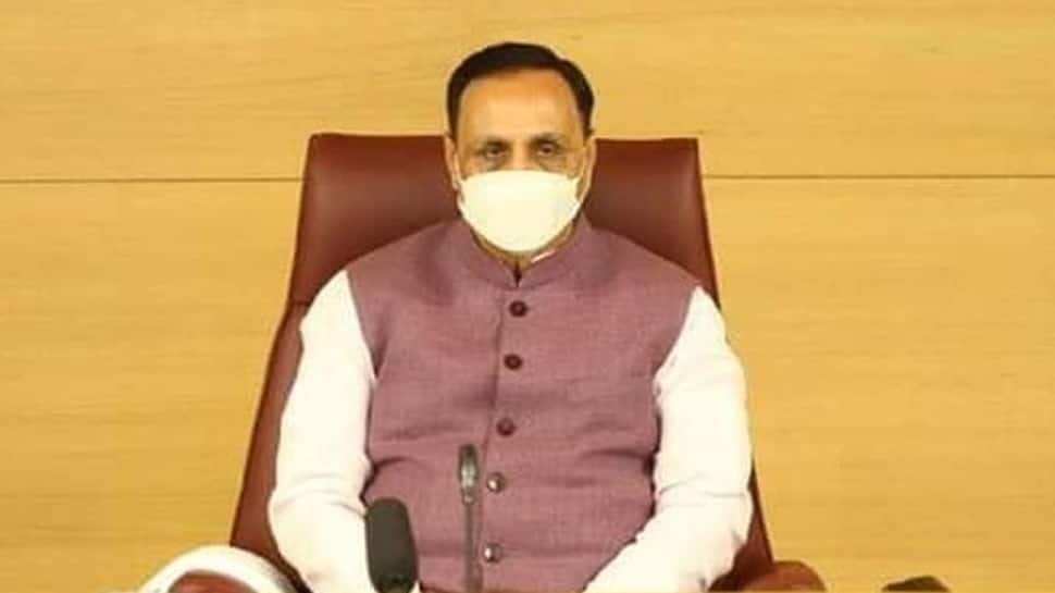 CM રૂપાણીએ કહ્યું માસ્ક જ હાલ કોરોનાની દવા, કૃપા કરી નાગરિકો જવાબદાર રહે CM રૂપાણીએ કહ્યું માસ્ક જ હાલ કોરોનાની દવા, કૃપા કરી નાગરિકો જવાબદાર રહે