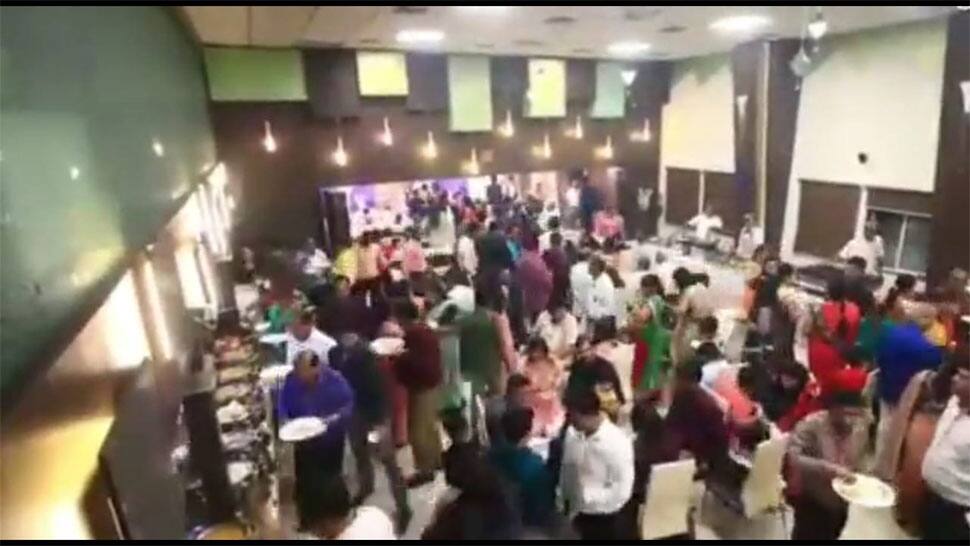 8 મહિનાથી ઈવેન્ટ મેનેજમેન્ટ કંપનીઓની આવક બંધ, 7 લાખ કર્મચારીઓ હાલત કફોડી 8 મહિનાથી ઈવેન્ટ મેનેજમેન્ટ કંપનીઓની આવક બંધ, 7 લાખ કર્મચારીઓ હાલત કફોડી