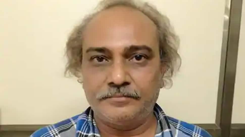 વડોદરા મેડિકલ કોલેજના લંપટ બાબુનો એક કેસ ખોલ્યો અને પાછળ નિકળી આખી વણઝાર વડોદરા મેડિકલ કોલેજના લંપટ બાબુનો એક કેસ ખોલ્યો અને પાછળ નિકળી આખી વણઝાર