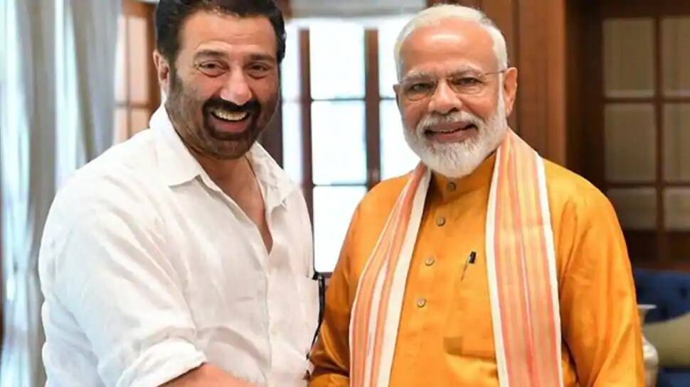 Sunny Deolને મળી 'Y' કેટેગરીની સુરક્ષા, સાથે રહેશે 11 જવાન-2 કમાંડો Sunny Deolને મળી 'Y' કેટેગરીની સુરક્ષા, સાથે રહેશે 11 જવાન-2 કમાંડો