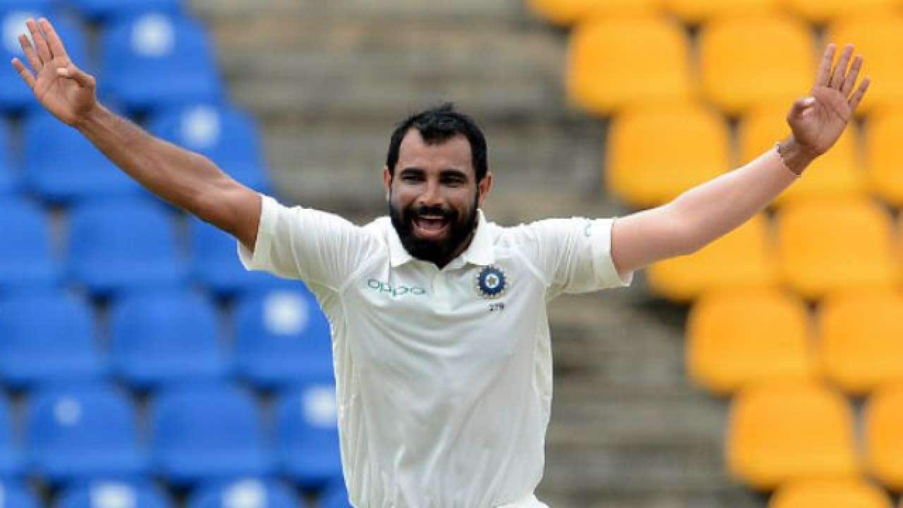 AUS vs IND: ભારતીય ટીમને મોટો ઝટકો, ઈજાગ્રસ્ત મોહમ્મદ શમી સિરીઝમાંથી બહાર AUS vs IND: ભારતીય ટીમને મોટો ઝટકો, ઈજાગ્રસ્ત મોહમ્મદ શમી સિરીઝમાંથી બહાર