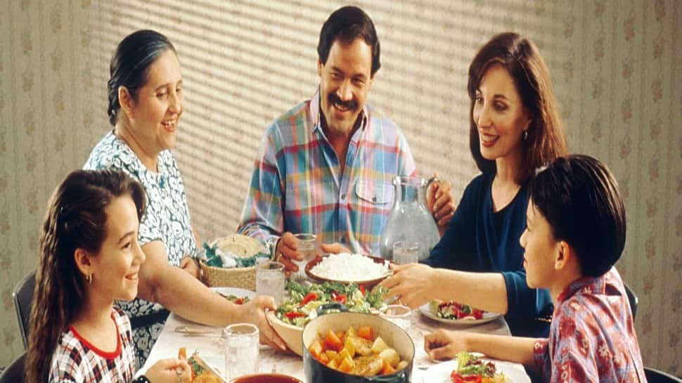 Eating Habits: જમ્યા બાદ ના કરો આ ભૂલ, નહીં તો ઓછી થઈ જશે ઉંમર Eating Habits: જમ્યા બાદ ના કરો આ ભૂલ, નહીં તો ઓછી થઈ જશે ઉંમર