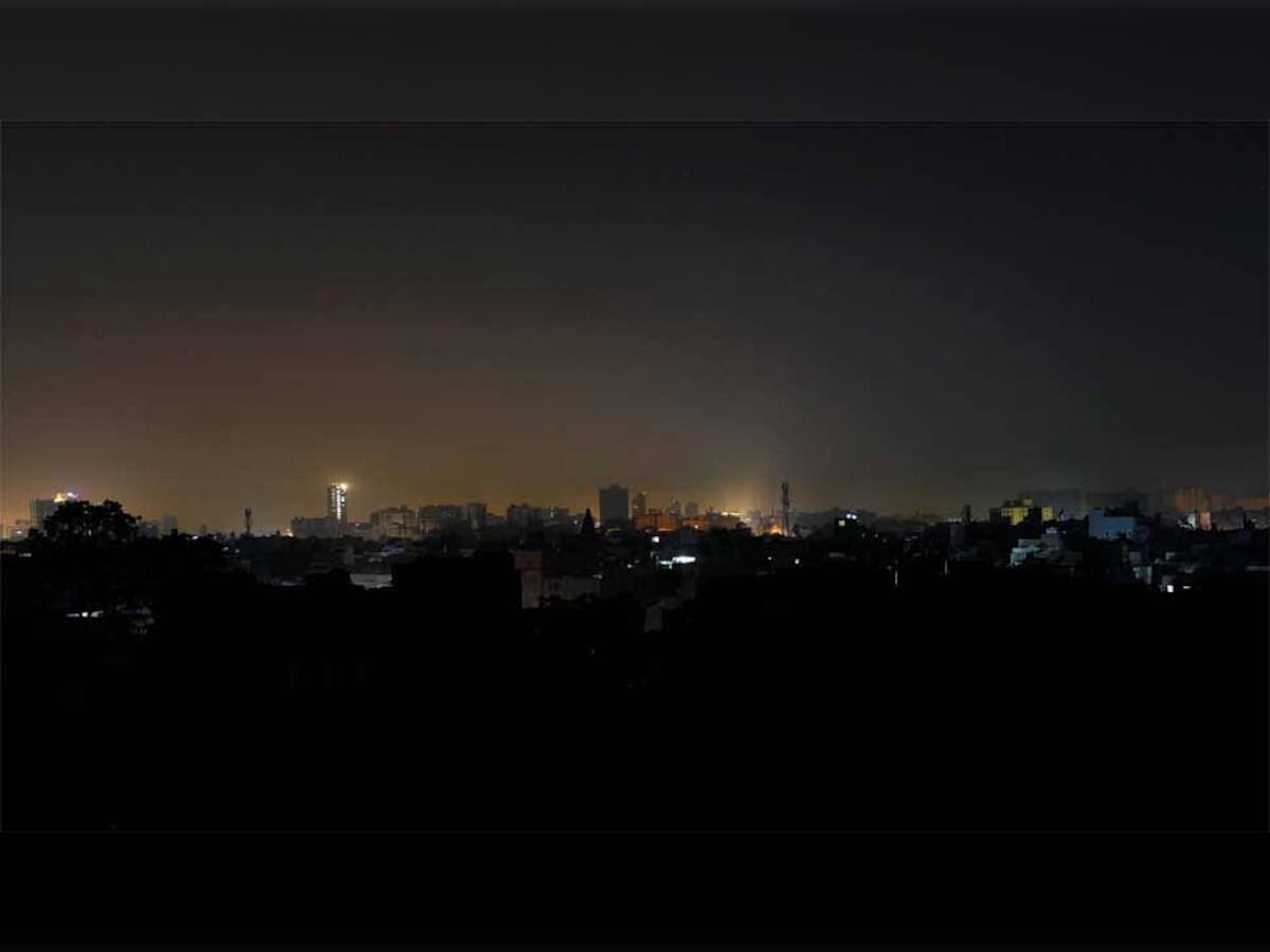 Blackout in Pakistan: પાકિસ્તાનમાં વીજળી ડૂલ, ઈસ્લામાબાદ અને કરાચી સહિત અનેક શહેરો અંધારામાં ડૂબ્યા