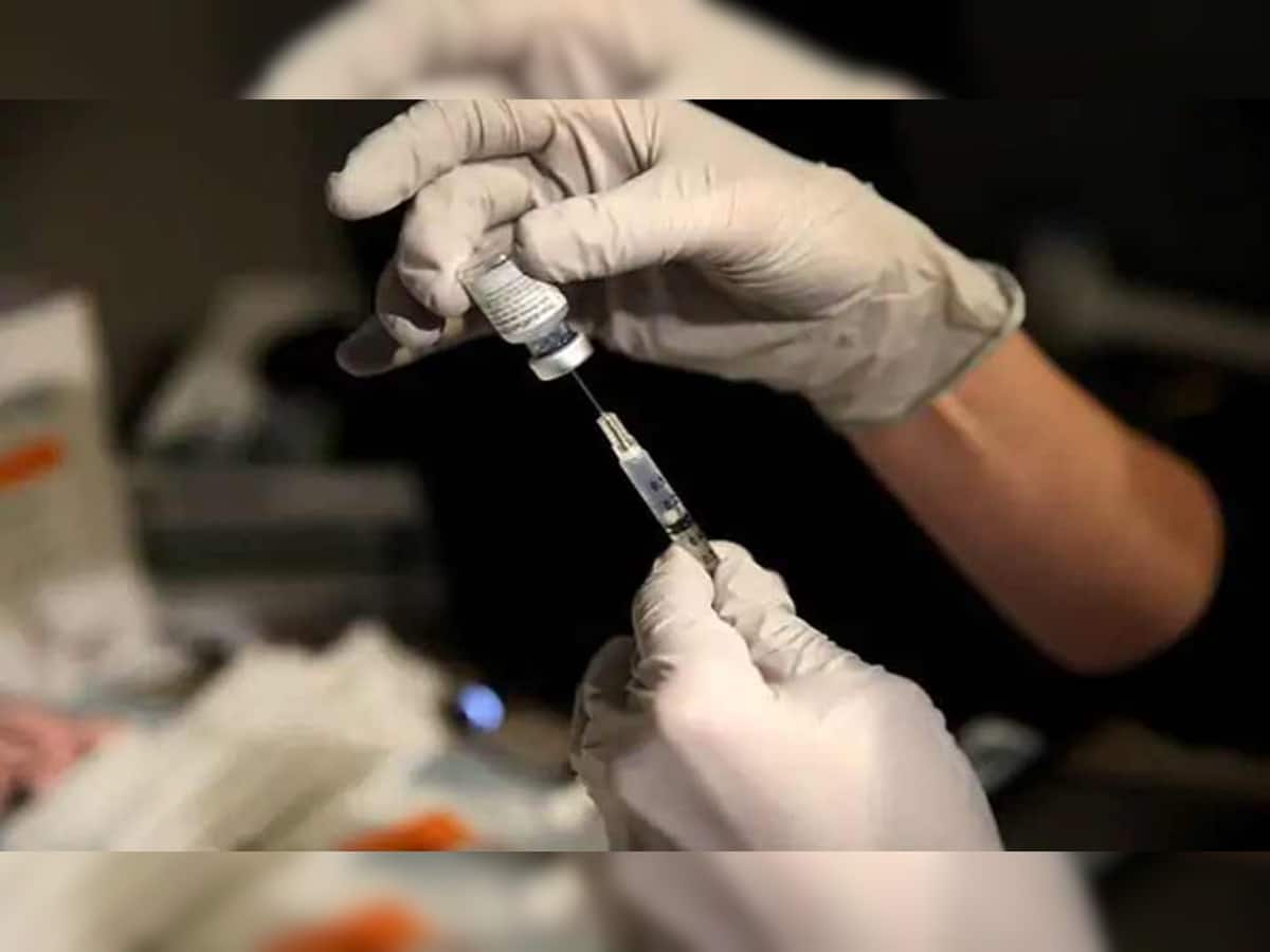 Corona Update: રસીકરણ શરૂ થતા પહેલા સામે આવી મોટી ગડબડી, જાણો કોરોના લેટેસ્ટ અપડેટ