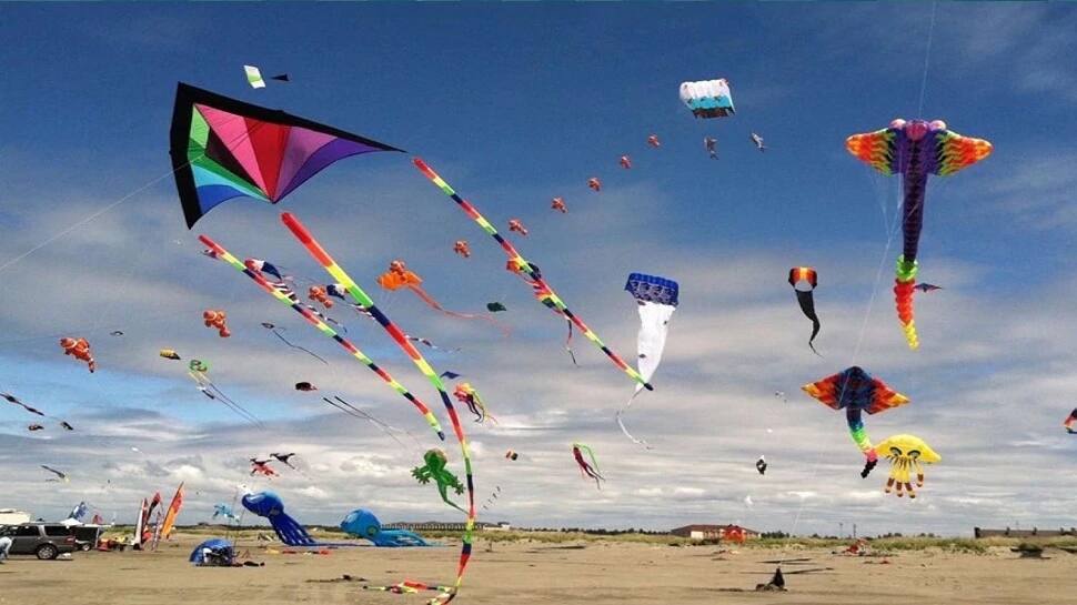 ભગવાન રામે કરી હતી પતંગ ચગાવવાની શરૂઆત, જાણો Kite Flyingના ફાયદા ભગવાન રામે કરી હતી પતંગ ચગાવવાની શરૂઆત, જાણો Kite Flyingના ફાયદા