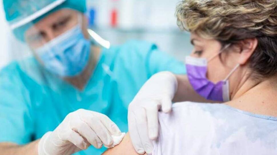 Corona Vaccine Side Effects: રસી લગાવ્યા બાદ આ દેશમાં થઈ લોકોને 'ખતરનાક' બીમારી Corona Vaccine Side Effects: રસી લગાવ્યા બાદ આ દેશમાં થઈ લોકોને 'ખતરનાક' બીમારી