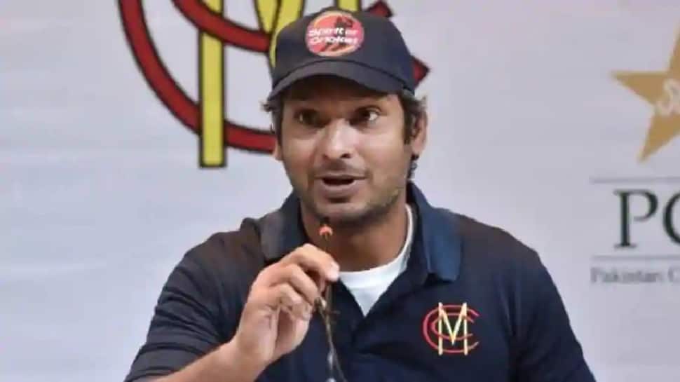 રાજસ્થાન રોયલ્સની IPL 2021 માટે દમદાર તૈયારી, શ્રીલંકાના આ દિગ્ગજને સોંપી મોટી જવાબદારી રાજસ્થાન રોયલ્સની IPL 2021 માટે દમદાર તૈયારી, શ્રીલંકાના આ દિગ્ગજને સોંપી મોટી જવાબદારી
