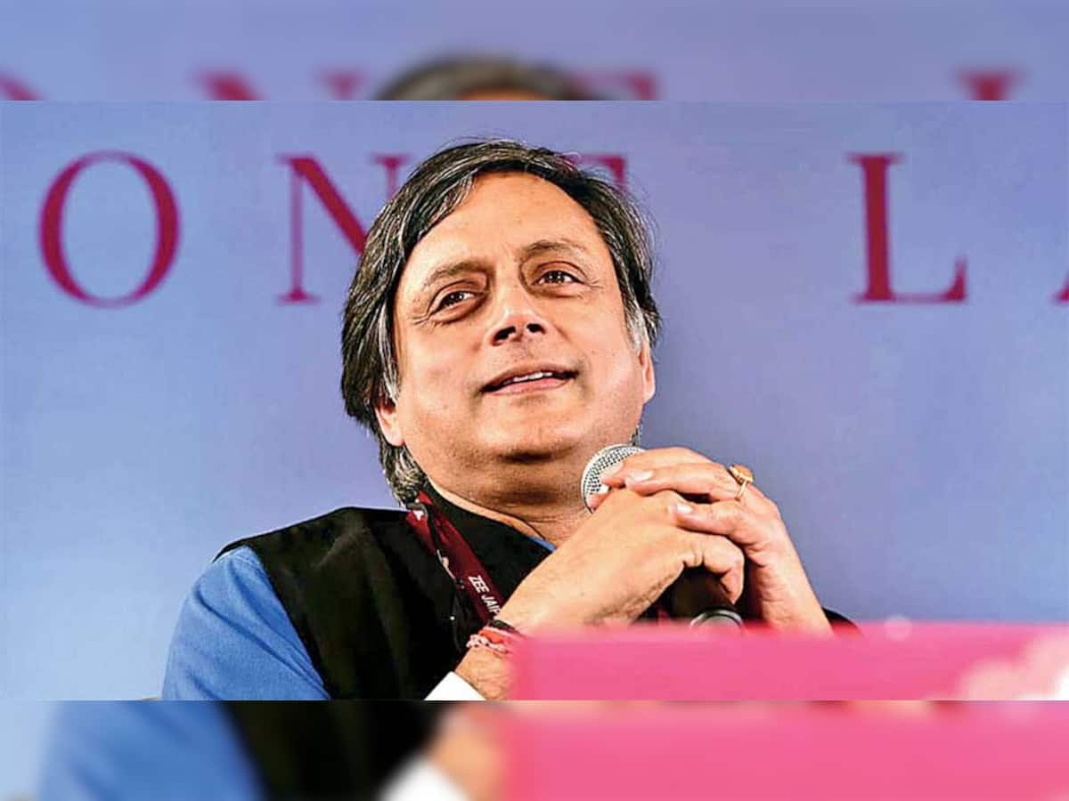 Tractor Rally: કોંગ્રેસ નેતા Shashi Tharoor અને અનેક પત્રકારો પર કેસ દાખલ, ખેડૂતોની ટ્રેક્ટર રેલી પર ખોટી પોસ્ટના આરોપ