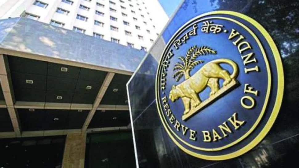RBI એ આ Bank પર લગાવ્યા અનેક પ્રતિબંધ, 6 મહિના સુધી પૈસા ઉપાડી નહીં શકો RBI એ આ Bank પર લગાવ્યા અનેક પ્રતિબંધ, 6 મહિના સુધી પૈસા ઉપાડી નહીં શકો