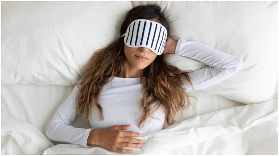 Bad Pillow Side Effects ખોટું ઓશીકું બગાડે છે તમારું આરોગ્ય, જાણો ચેક