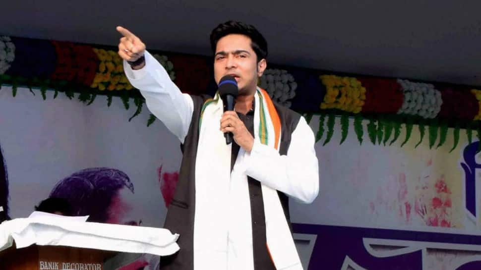 Coal Case: મમતા બેનરજીની મુશ્કેલીઓ વધી!, ભત્રીજા અભિષેક બેનરજીના ઘરે પહોંચી CBI Coal Case: મમતા બેનરજીની મુશ્કેલીઓ વધી!, ભત્રીજા અભિષેક બેનરજીના ઘરે પહોંચી CBI