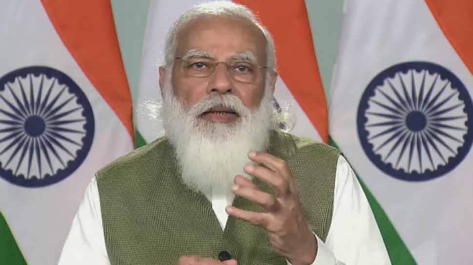 PM મોદીએ કહ્યું- નાના નાના શહેરો અને ગામડાના લોકોના પરિશ્રમથી બનશે આત્મનિર્ભર ભારત PM મોદીએ કહ્યું- નાના નાના શહેરો અને ગામડાના લોકોના પરિશ્રમથી બનશે આત્મનિર્ભર ભારત
