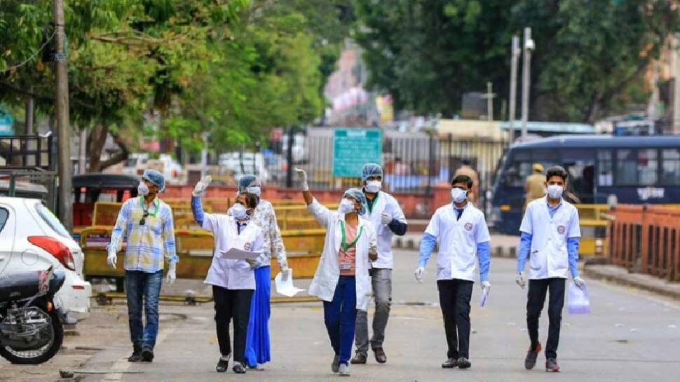 Coronavirus News: મહારાષ્ટ્રમાં કોરોનાની બીજી લહેર? હિંગોલીમાં કર્ફ્યૂ, પુણેમાં શાળા-કોલેજ બંધ Coronavirus News: મહારાષ્ટ્રમાં કોરોનાની બીજી લહેર? હિંગોલીમાં કર્ફ્યૂ, પુણેમાં શાળા-કોલેજ બંધ