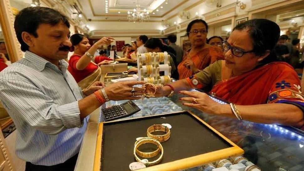 Gold Price Today, 1 March 2021: 10,000 રૂપિયાથી વધુ સસ્તું મળી રહ્યું છે સોનું, હવે વધશે ભાવ! Gold Price Today, 1 March 2021: 10,000 રૂપિયાથી વધુ સસ્તું મળી રહ્યું છે સોનું, હવે વધશે ભાવ!