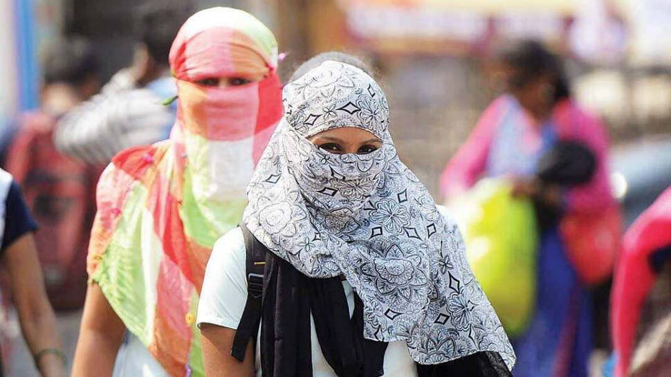 Gujarat ના પારો ઉંચકાતા ઉનાળો જામ્યો, આ 10 શહેરોમાં 35 ડિગ્રીથી વધુ તાપમાન Gujarat ના પારો ઉંચકાતા ઉનાળો જામ્યો, આ 10 શહેરોમાં 35 ડિગ્રીથી વધુ તાપમાન