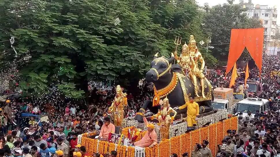VADODARA: શહેરમાં એક સાથે ચાર મ્યુનિસિપલ કાઉન્સિલર કોરોના પોઝિટિવ, તંત્ર દોડતું થયુ VADODARA: શહેરમાં એક સાથે ચાર મ્યુનિસિપલ કાઉન્સિલર કોરોના પોઝિટિવ, તંત્ર દોડતું થયુ
