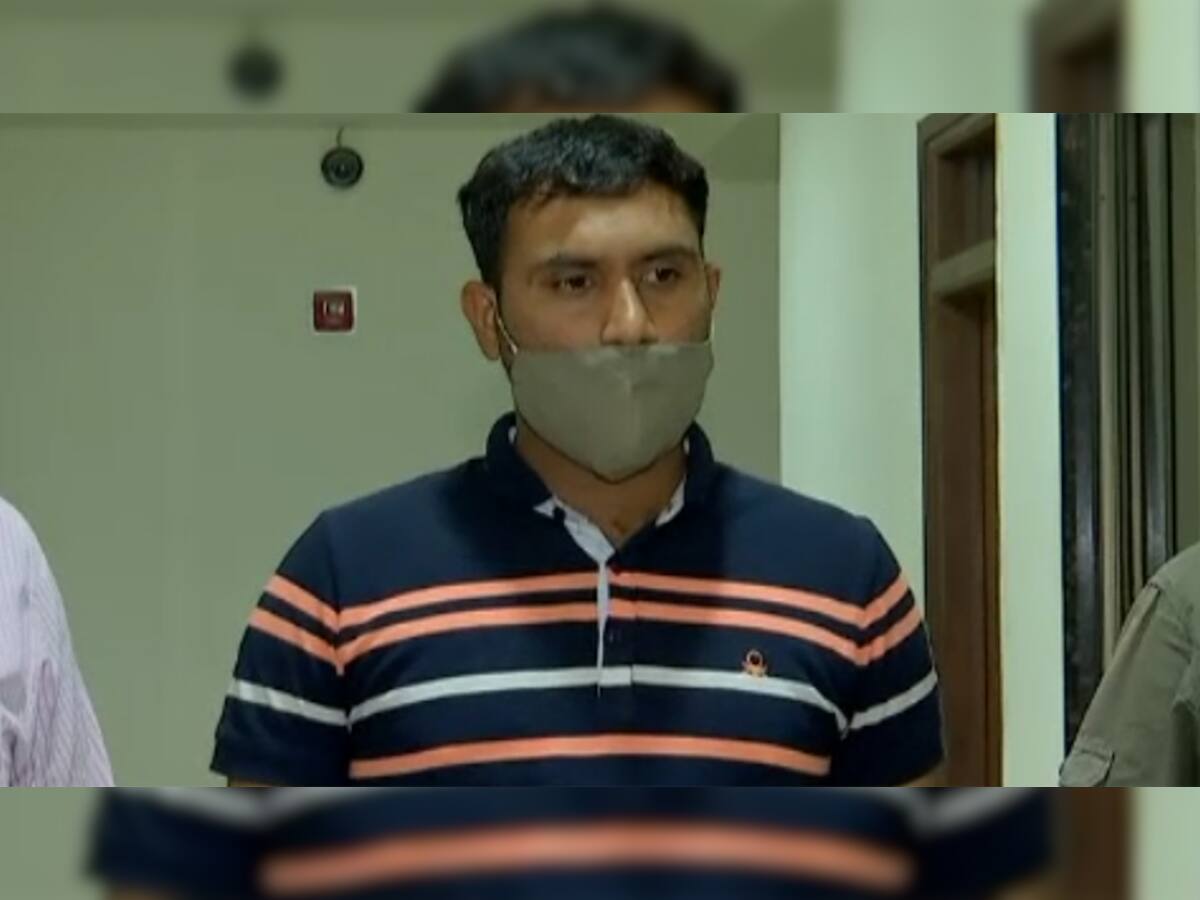 Ahmedabad: પરિવારને સગવડ બદલ જેલ કર્મીએ માંગી લાંચ, હવે પોતે જ જેલમાં પહોંચી ગયો